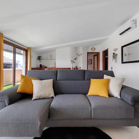 Apartman Agorattico
